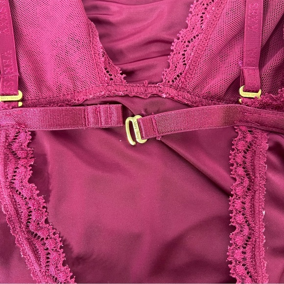 VICTORIA'S SECRET Very Sexy Burgundy Lace Babydoll Size XS Valentines - Picture 14 of 15